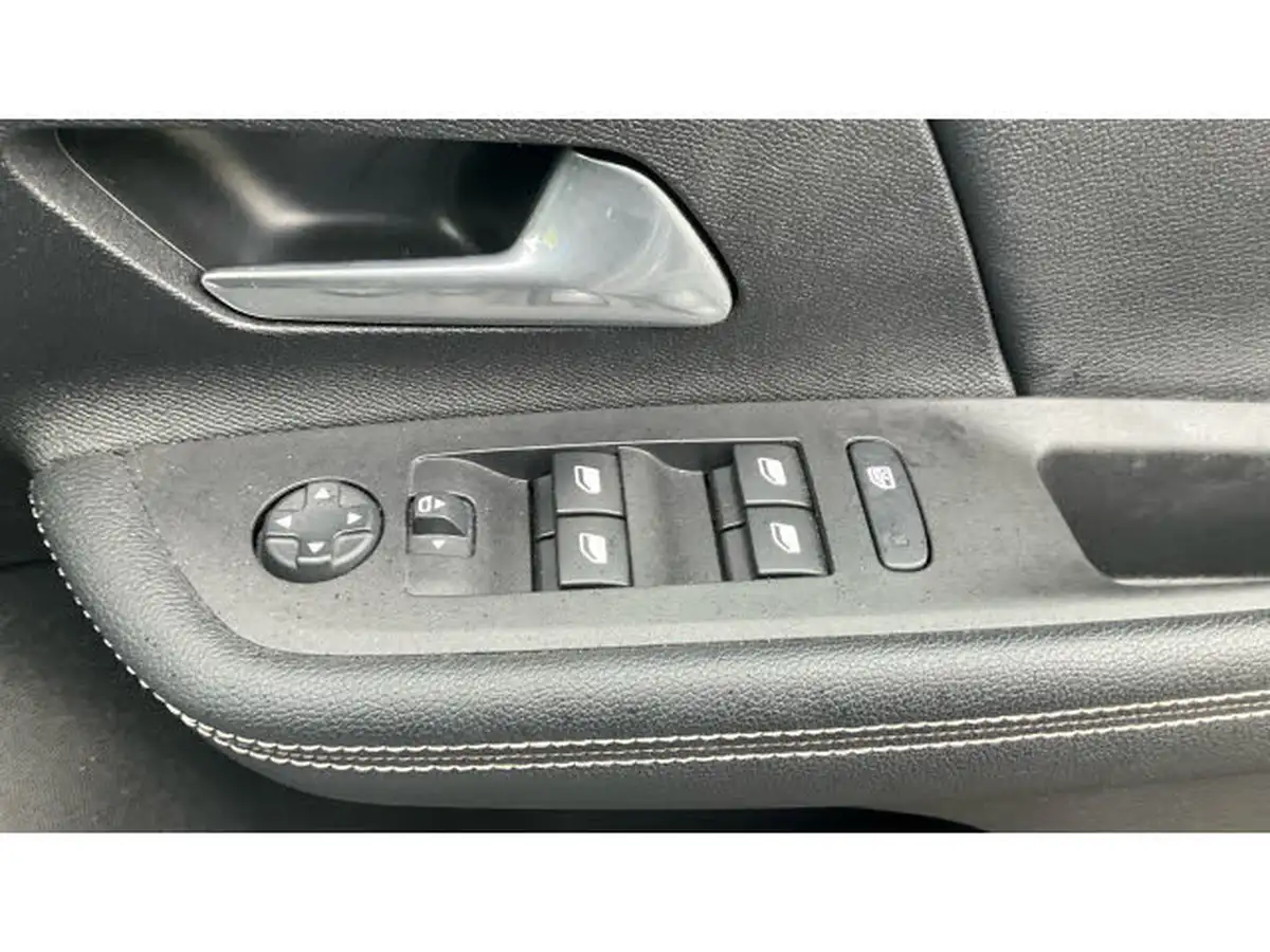 2022-vauxhall-mokka-12-sri-premium-130ps-big-29