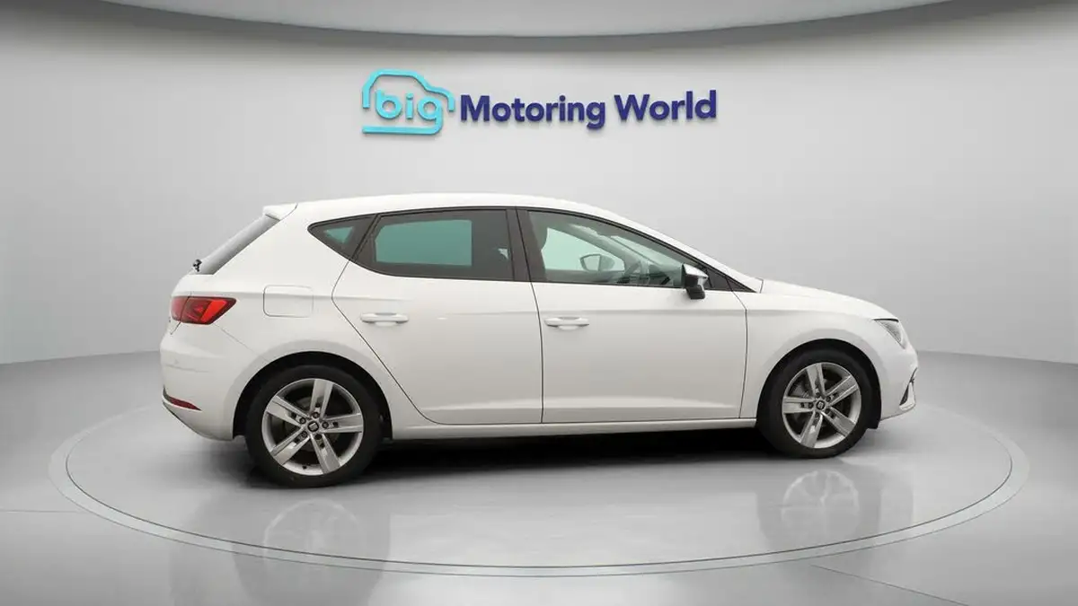 2020-seat-leon-15-tsi-evo-fr-130ps-hatchback-big-8