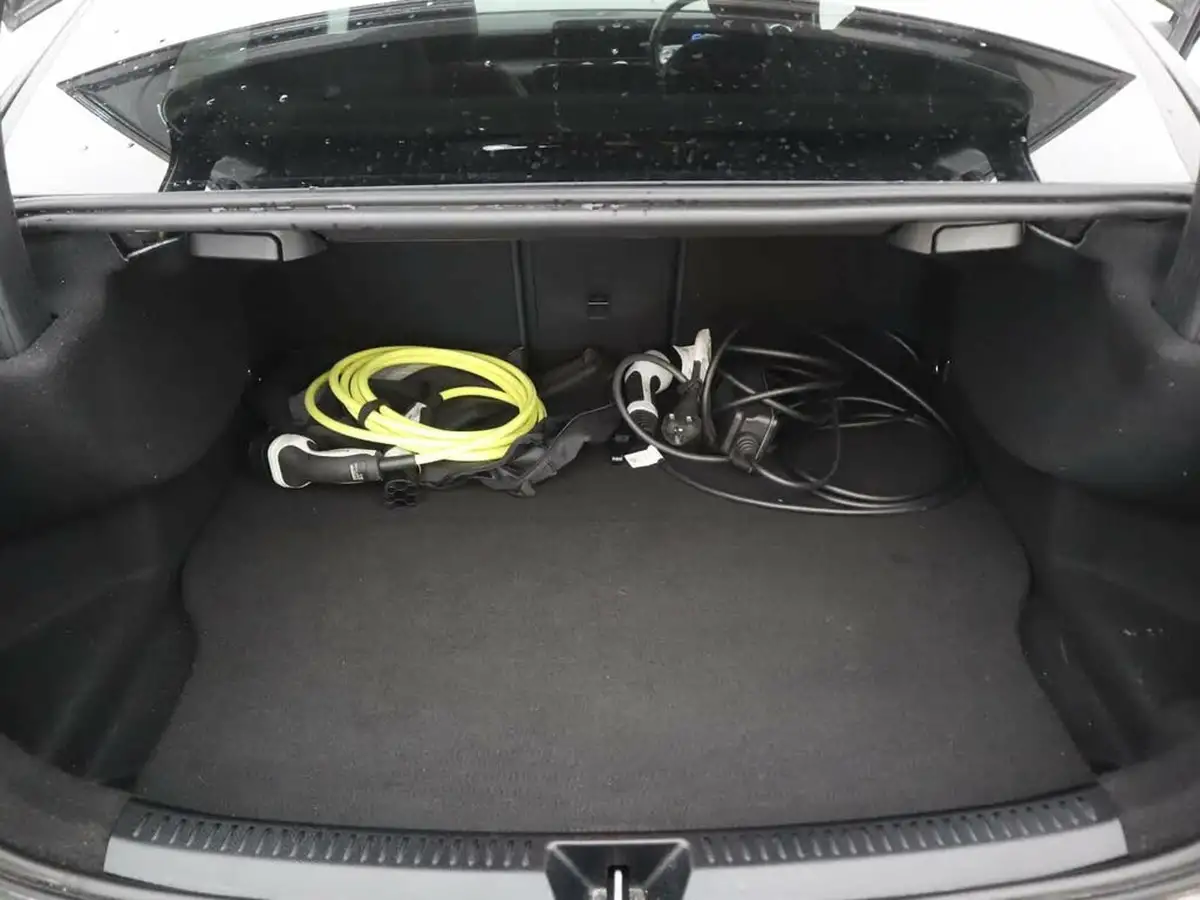 2021-mercedes-benz-a-class-13-a250e-amg-line-executive-saloon-4d-big-6