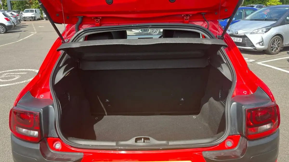 2016-citroen-c4-cactus-12-puretech-touch-big-13