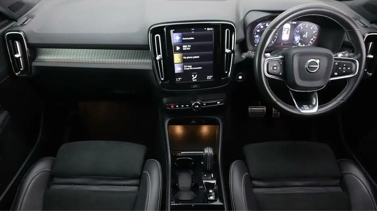 2019-volvo-xc40-20-t5-r-design-big-12