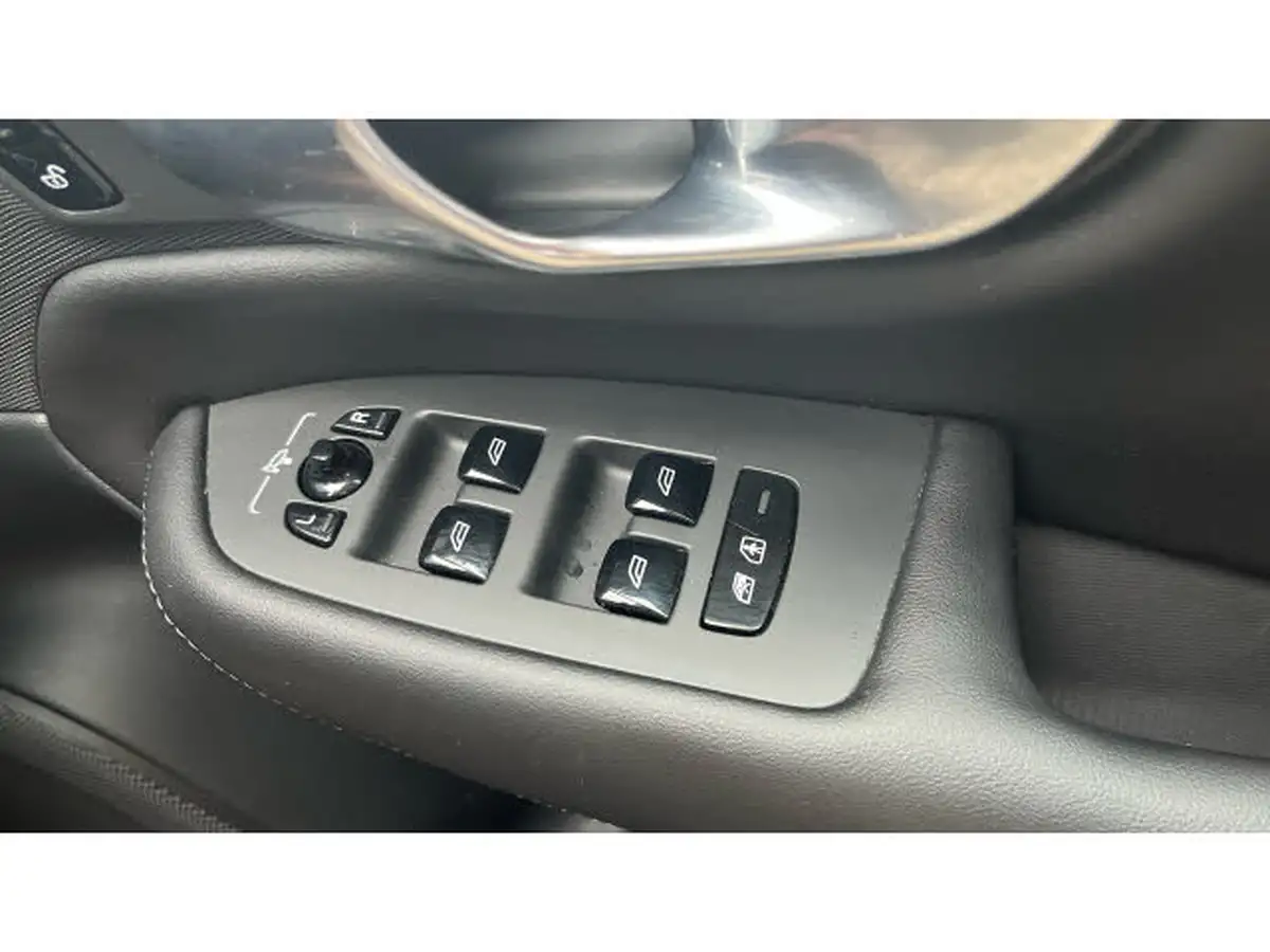 2022-volvo-xc90-20td-b5-plus-big-26