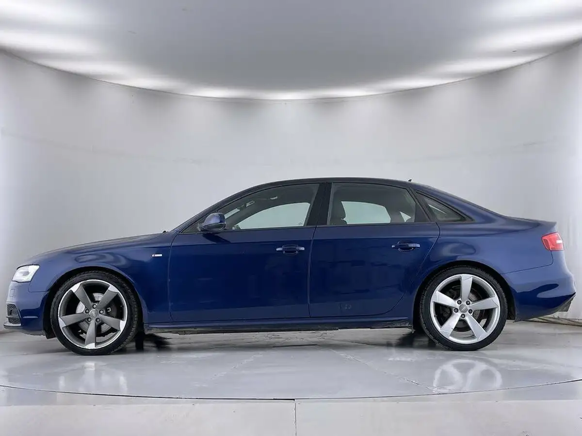 2012-audi-a4-20-quattro-black-edition-tfsi-big-15