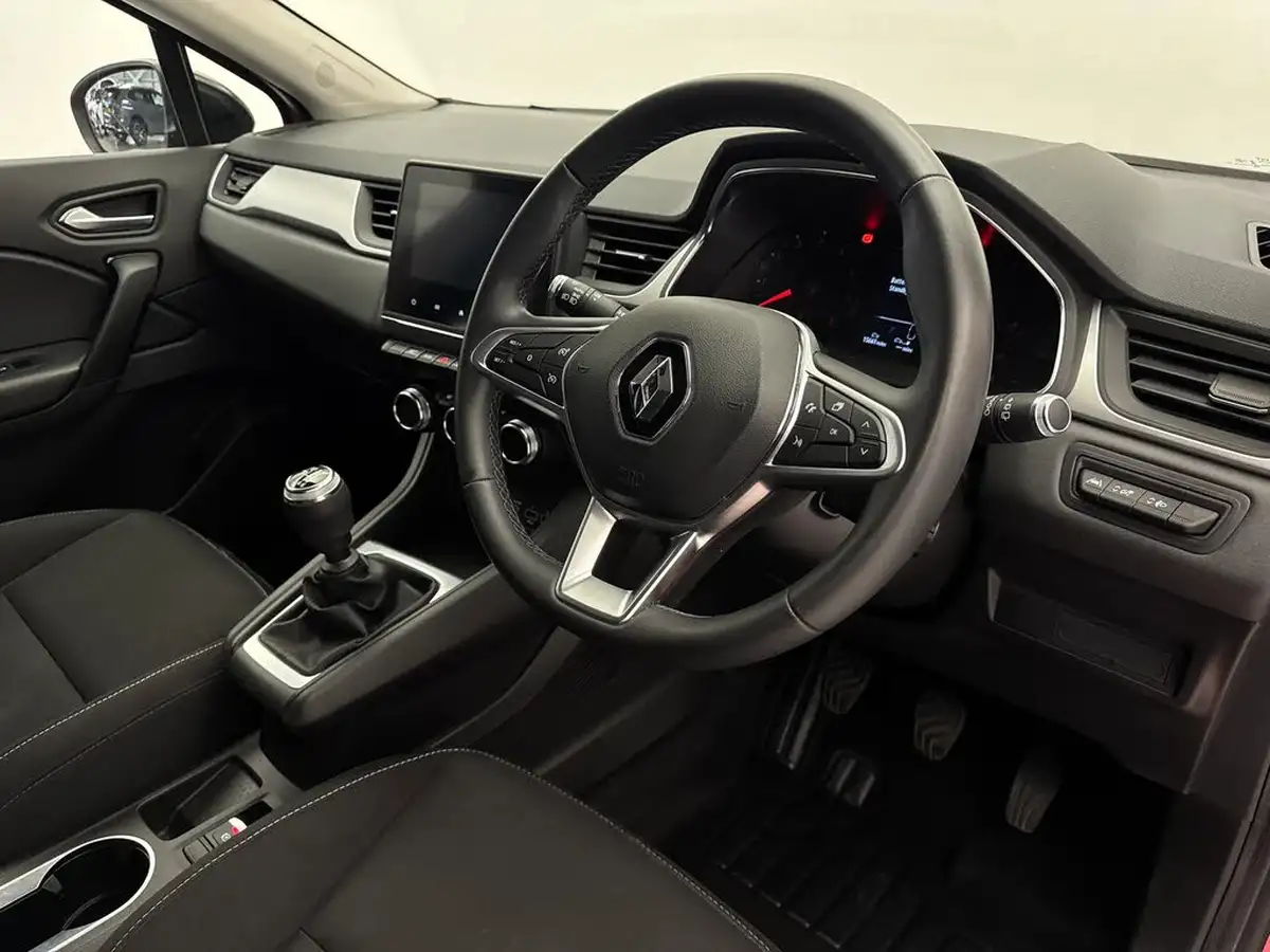 2021-renault-captur-13-tce-iconic-140ps-big-19