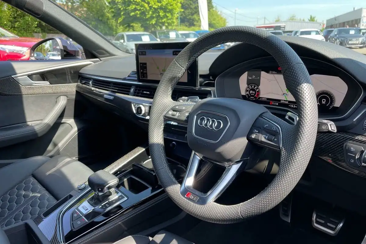 2024-audi-rs4-avant-29-tfsi-carbon-black-big-31