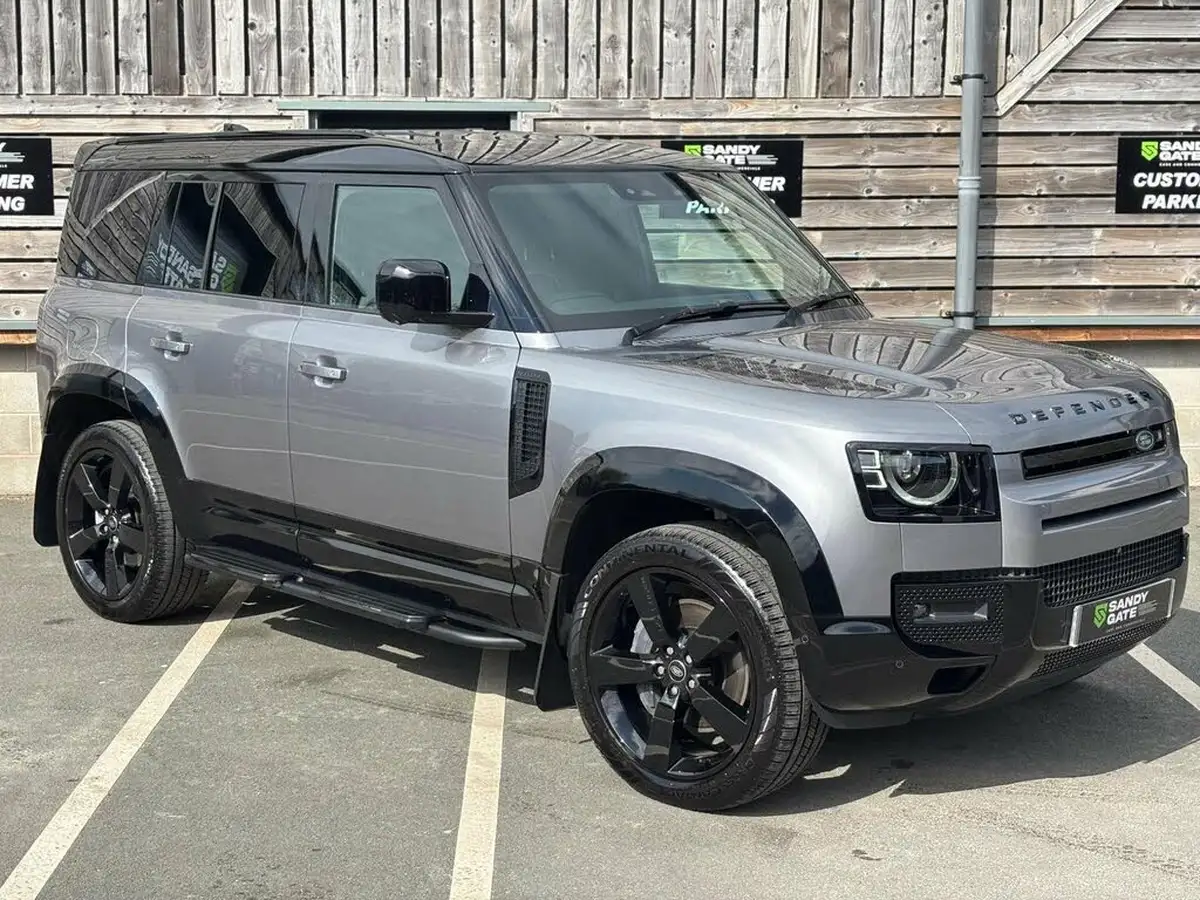 2022-land-rover-110-defender-30-d300-hard-top-hse-110-big-7