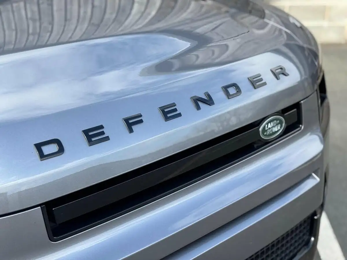 2022-land-rover-110-defender-30-d300-hard-top-hse-110-big-59