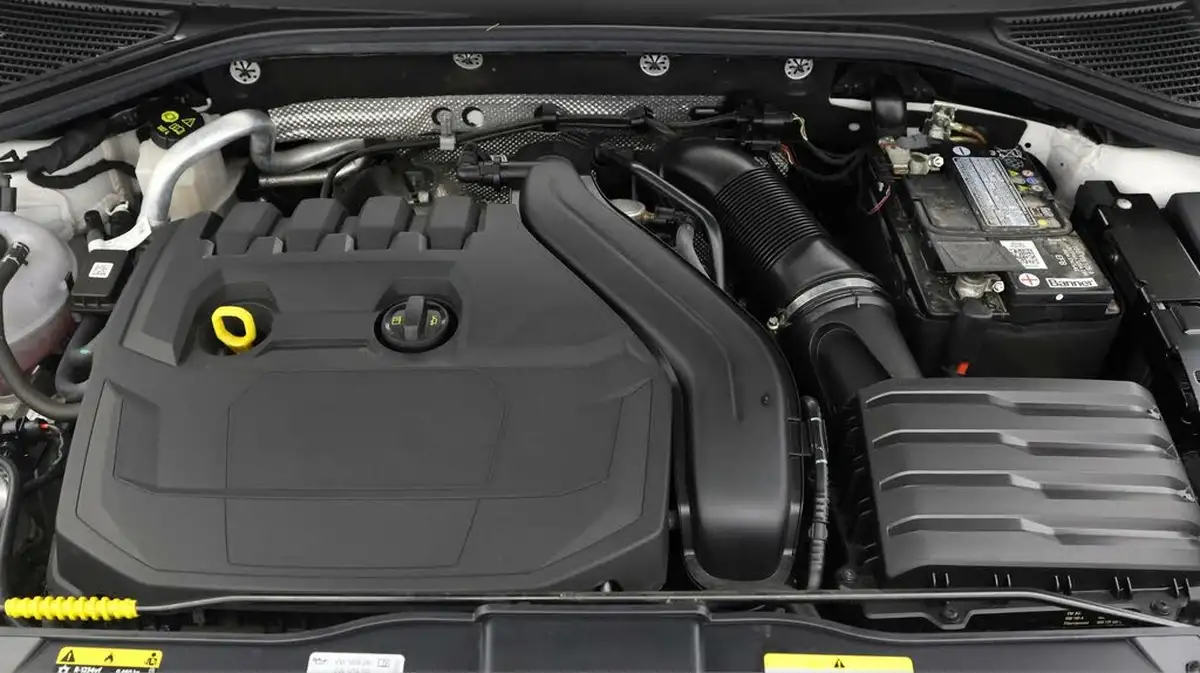 2022-volkswagen-t-roc-15-tsi-r-line-hatchback-5d-big-18