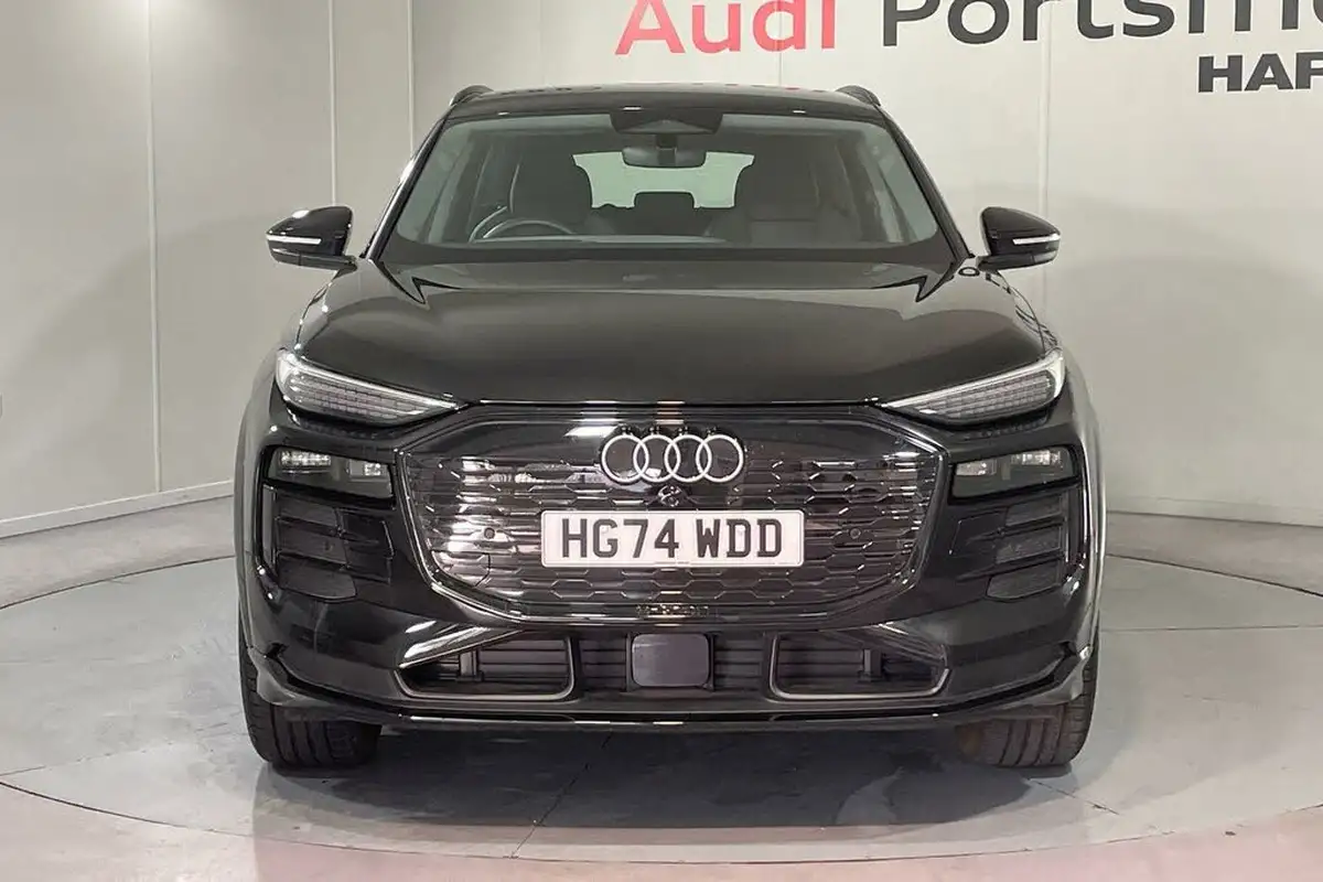 2024-audi-q6-e-tron-big-5
