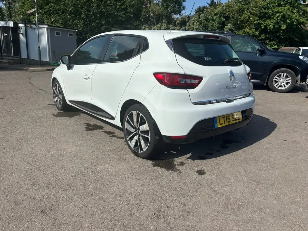 2015-renault-clio-09-dynamique-s-big-4