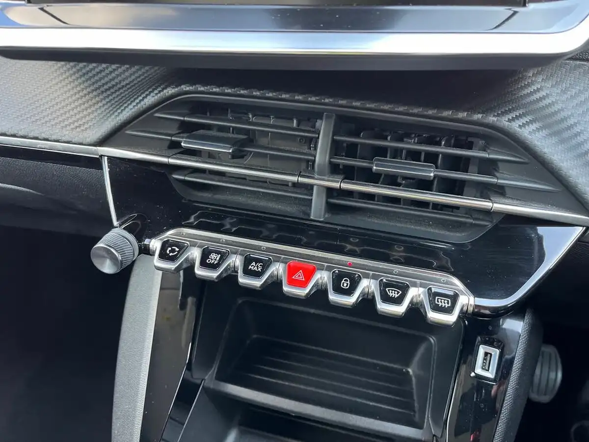 2022-peugeot-208-12-puretech-active-premium-75ps-big-31