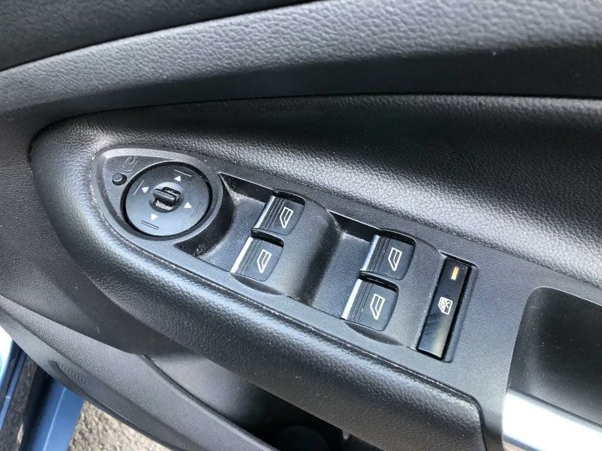 2019-ford-kuga-15tdci-st-line-ss-big-12