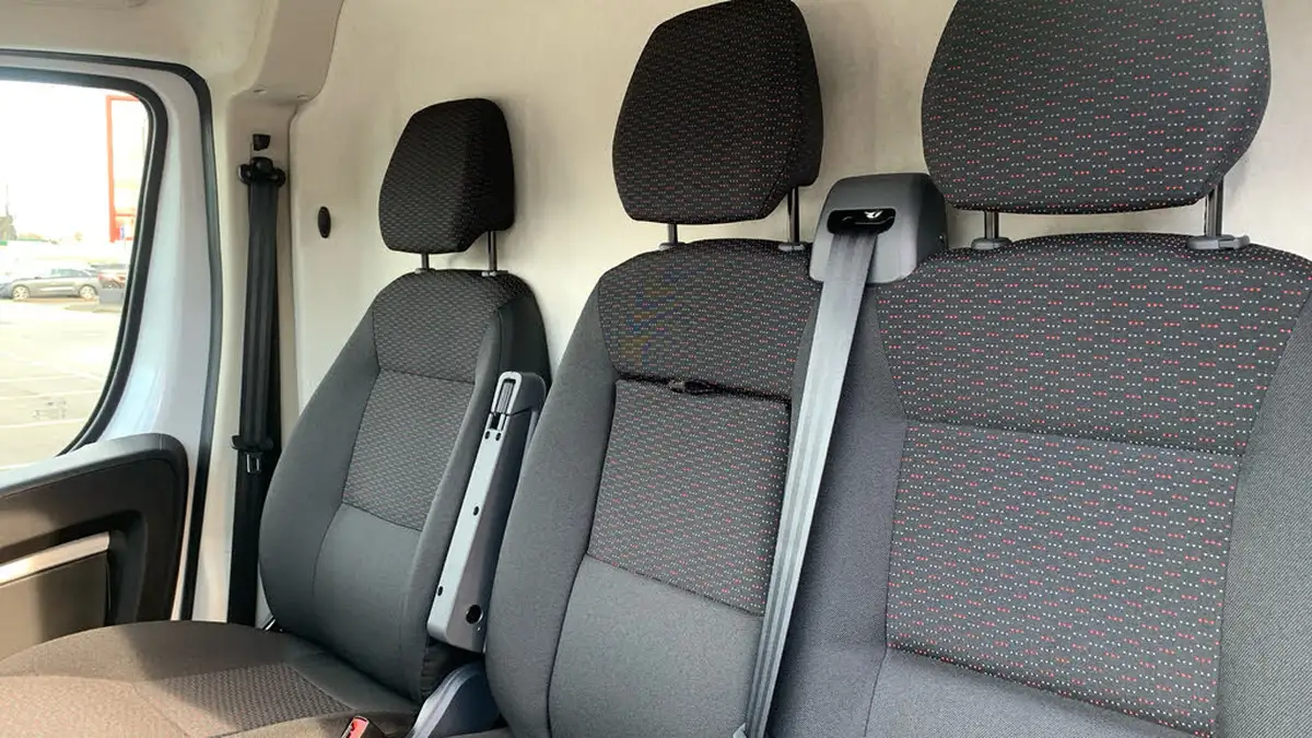 2023-citroen-relay-22bluehdi-35-l3h2-enterprise-edition-panel-big-24