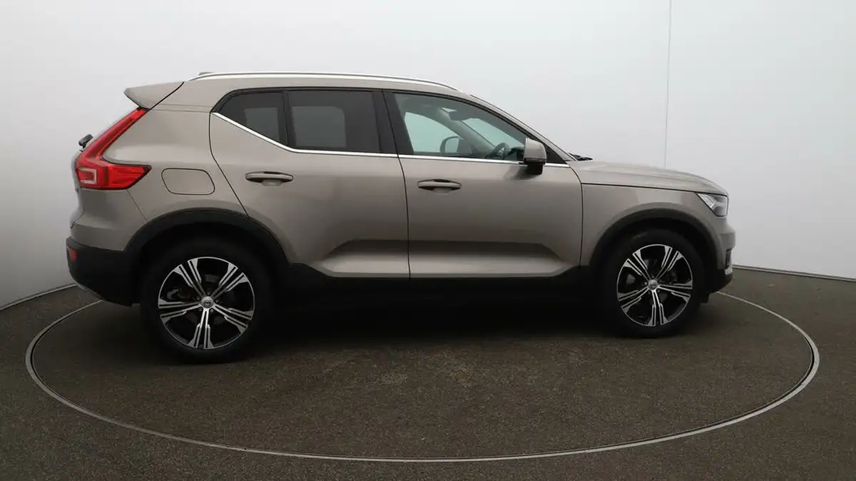 2020-volvo-xc40-20-b4-inscription-pro-big-47
