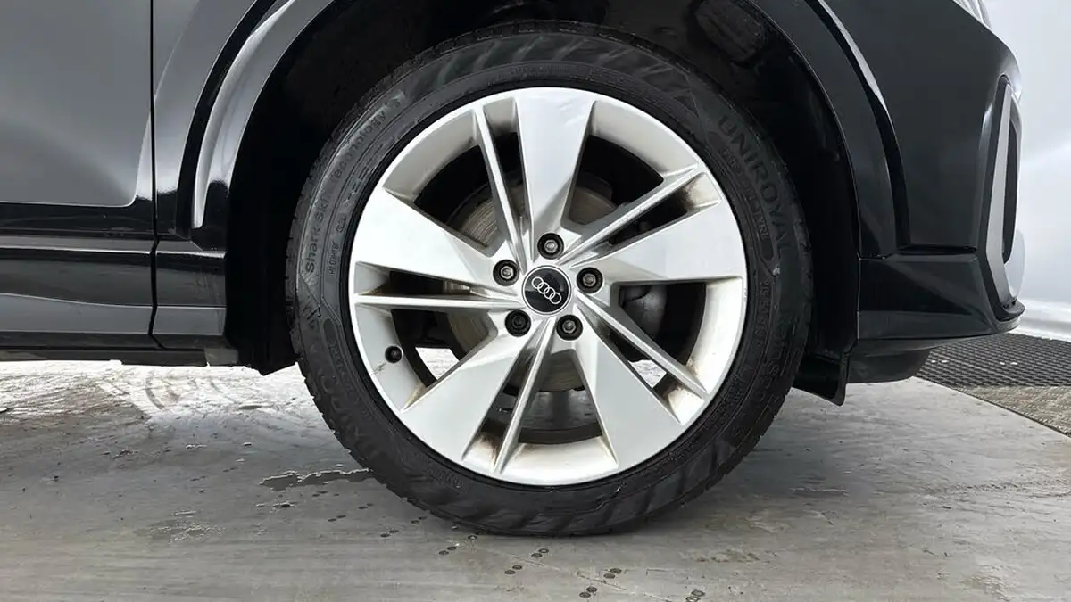 2021-audi-q2-10-30-tfsi-s-line-big-27