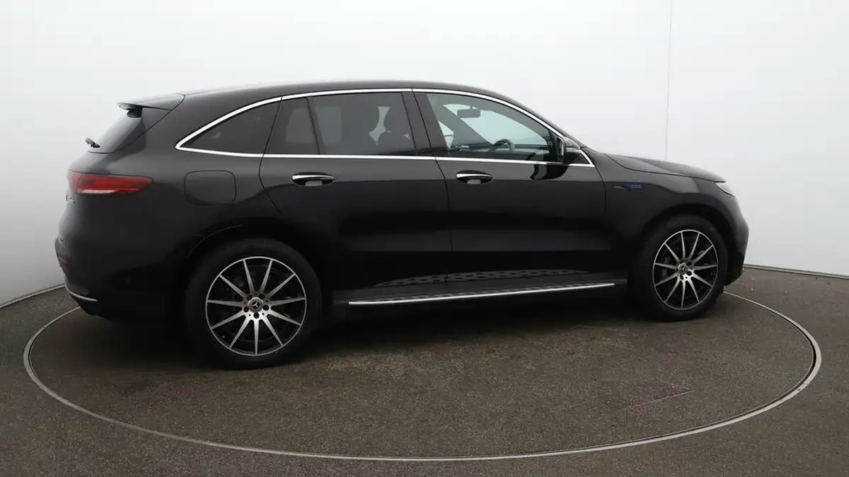 2021-mercedes-benz-eqc-e-eqc-400-amg-line-big-50