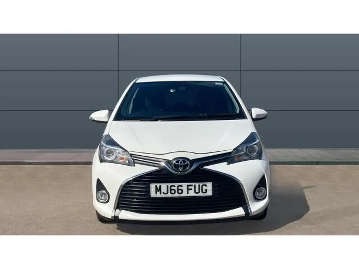 2016-toyota-yaris-133-icon-vvt-i-tss-5d-cvt-big-2