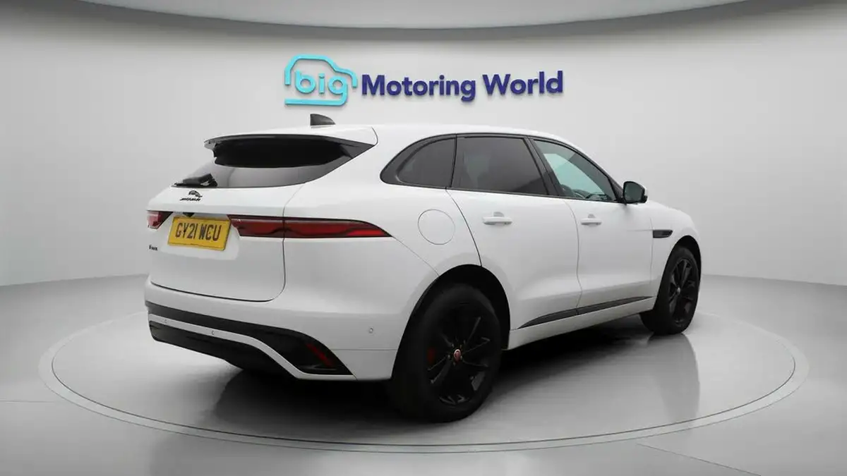 2021-jaguar-f-pace-20-d200-r-dynamic-se-mhev-big-7