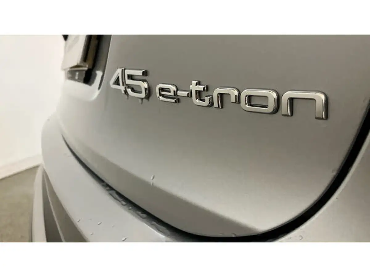 2024-audi-q4-e-tron-45e-s-line-sportback-auto-big-27