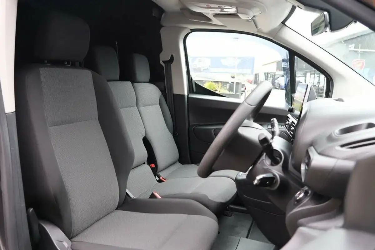 2024-vauxhall-combo-15cdti-pro-2300-100pseu6d-pro-l1h1-big-5