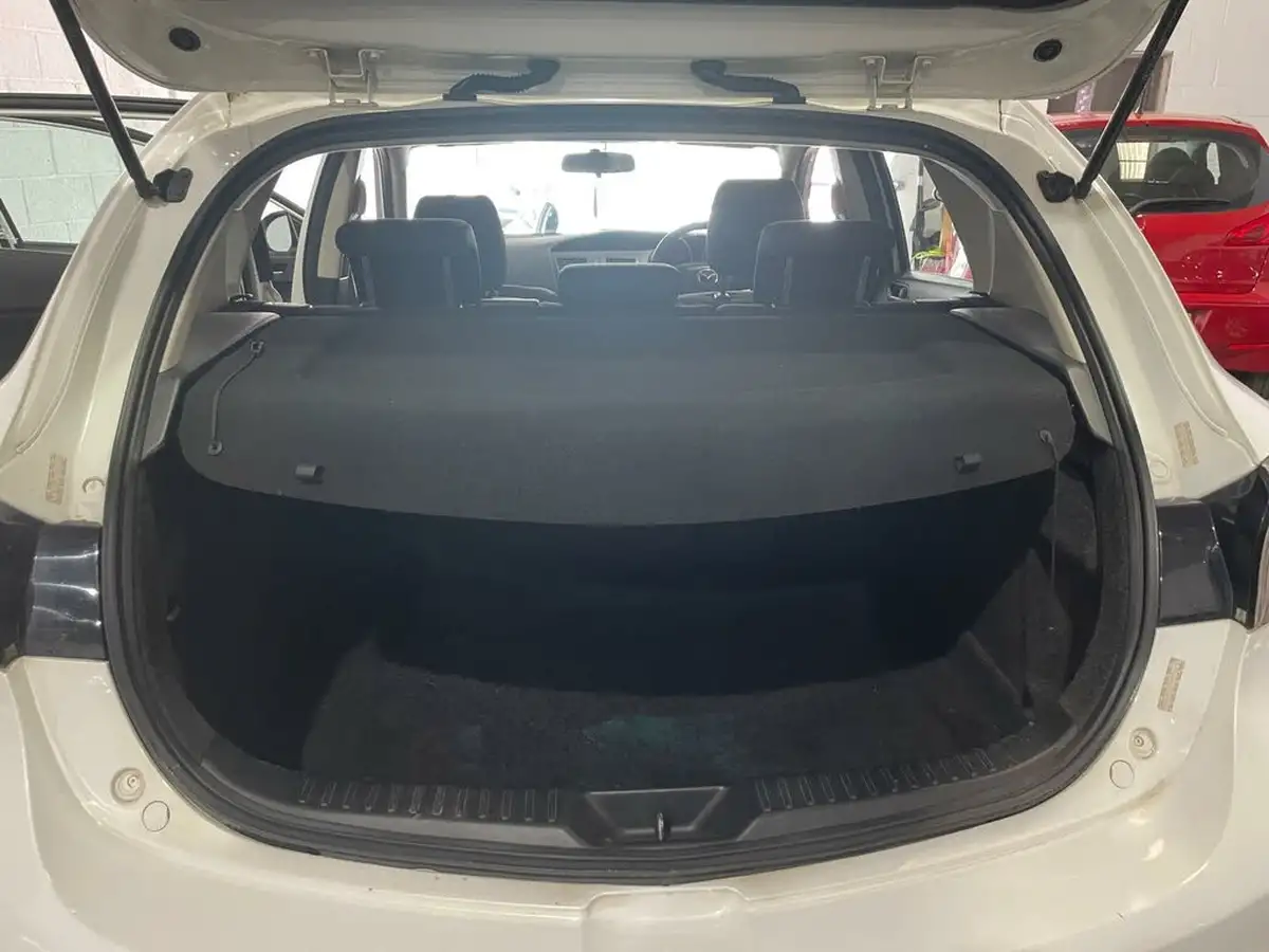 2012-mazda-mazda3-16-tamura-big-30