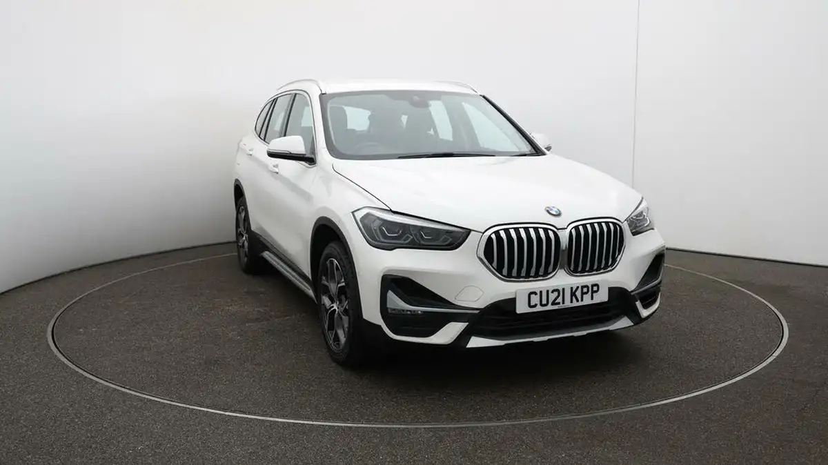 2021-bmw-x1-20-sdrive20i-xline-big-42