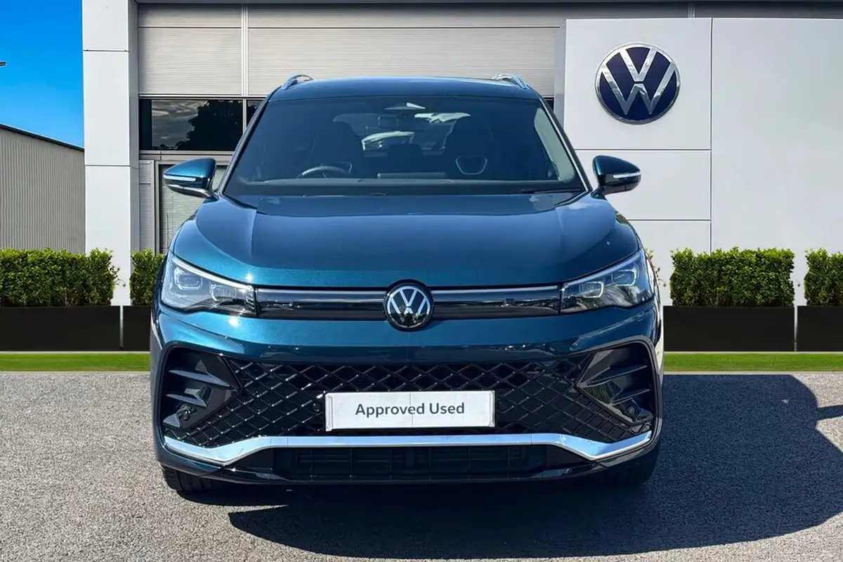 2024-volkswagen-tiguan-15-etsi-r-line-big-4