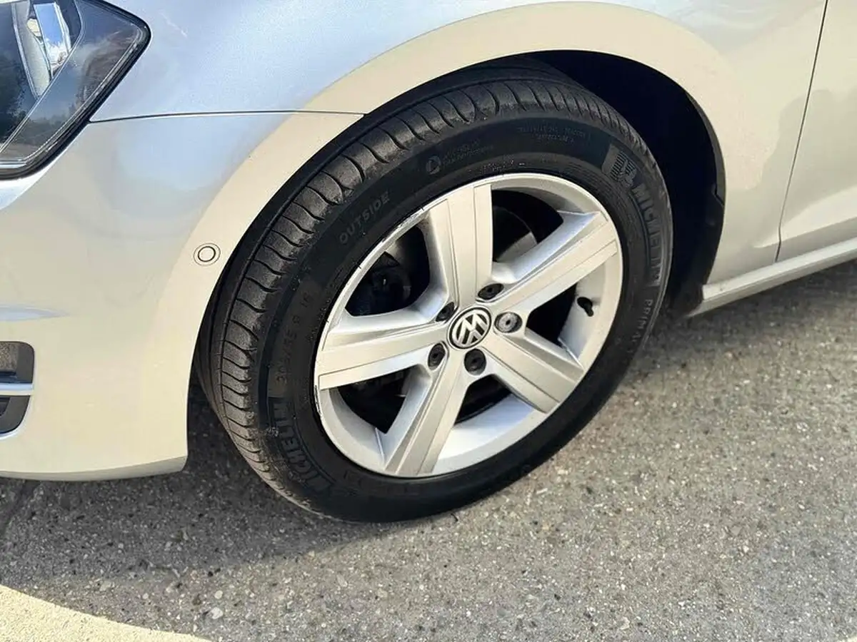 2014-volkswagen-golf-14-match-5d-dsg-big-45