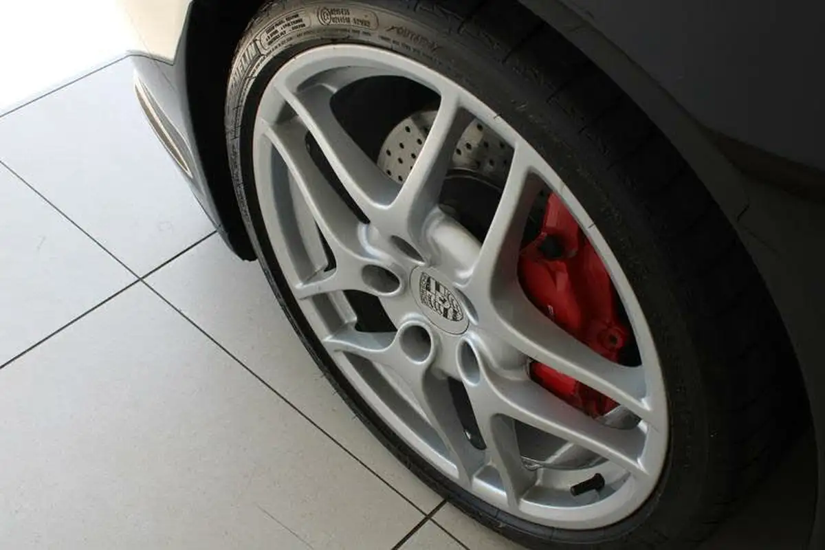 2023-porsche-taycan-e-turbo-s-big-41