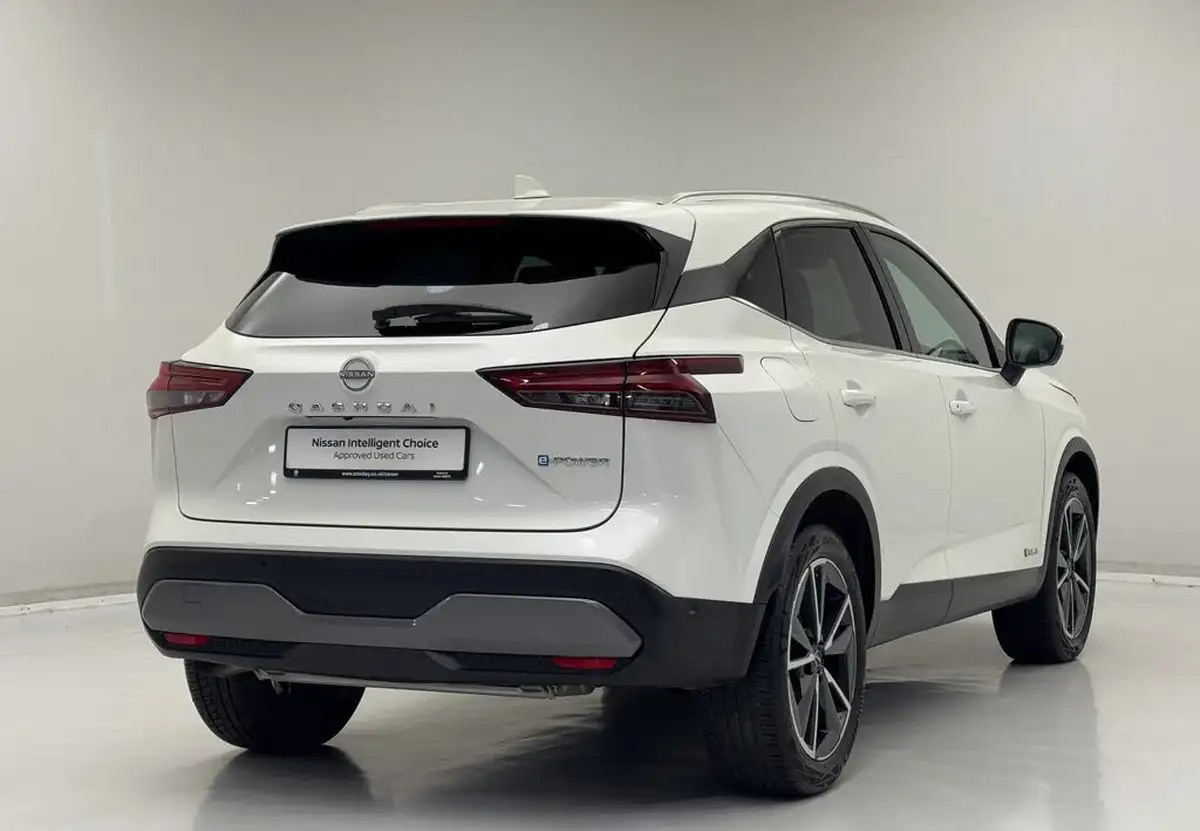 2023-nissan-qashqai-15-tekna-big-6