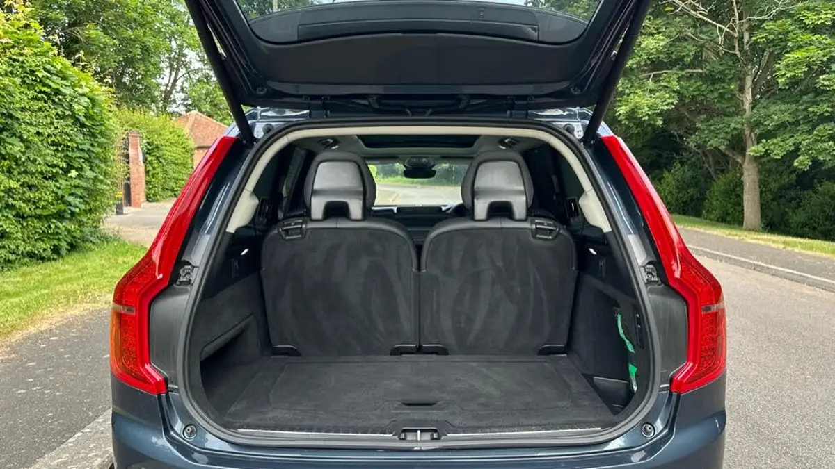 2024-volvo-xc90-20-b6-ultimate-big-12