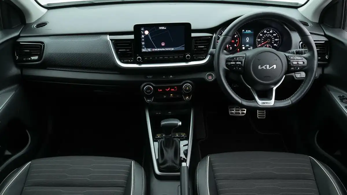 2023-kia-stonic-10-t-gdi-gt-line-s-118bhp-dct-big-13