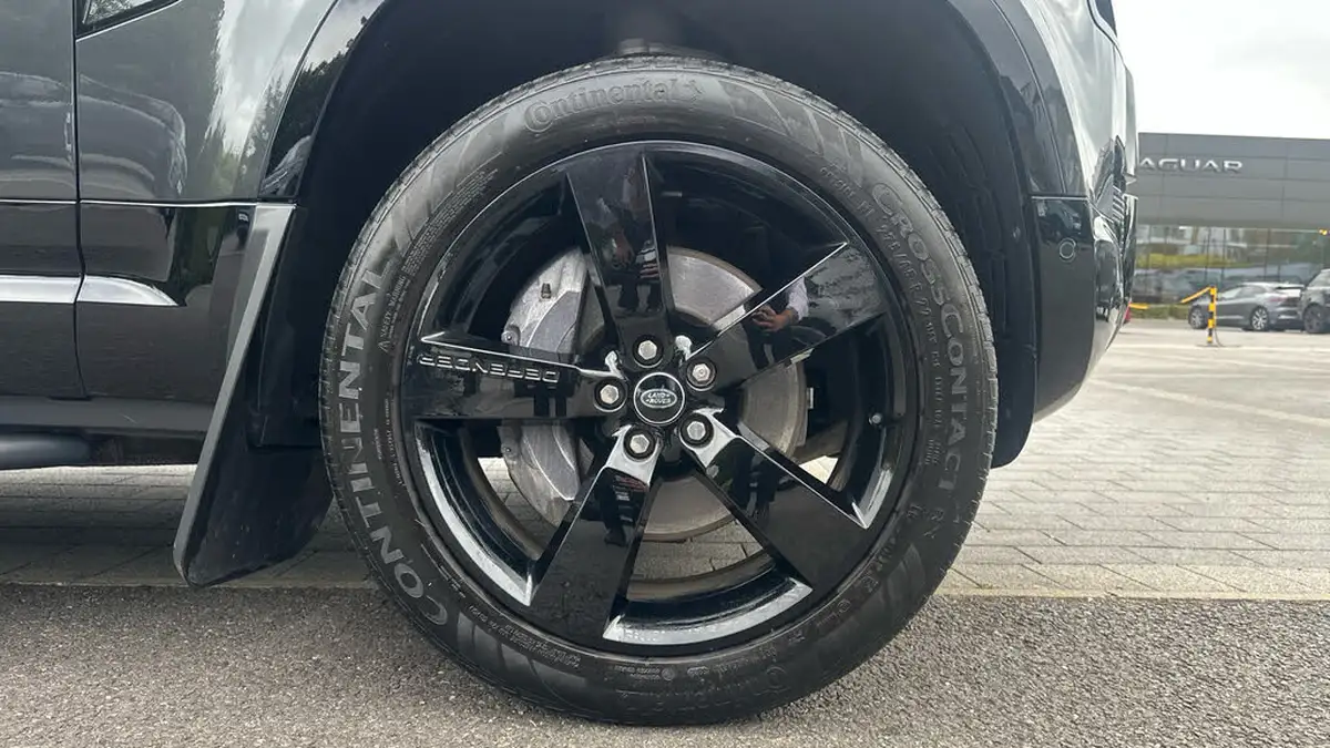 2022-land-rover-110-defender-20-p400e-x-dynamic-hse-big-7