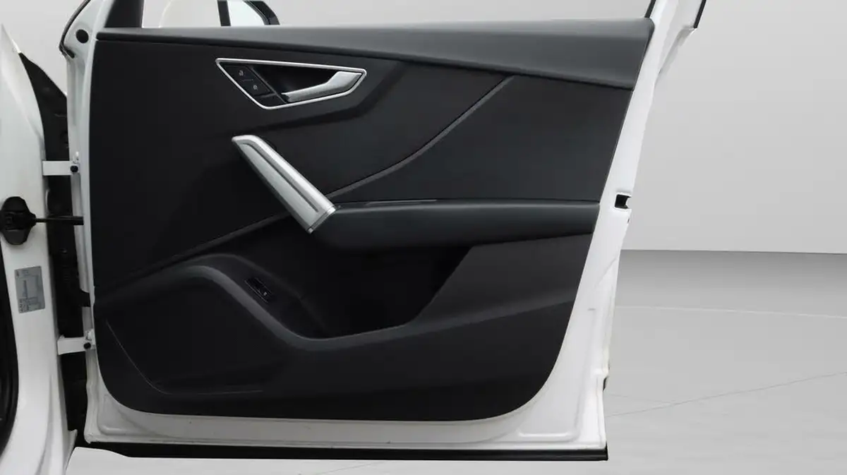 2022-audi-q2-10-30-tfsi-technik-big-15