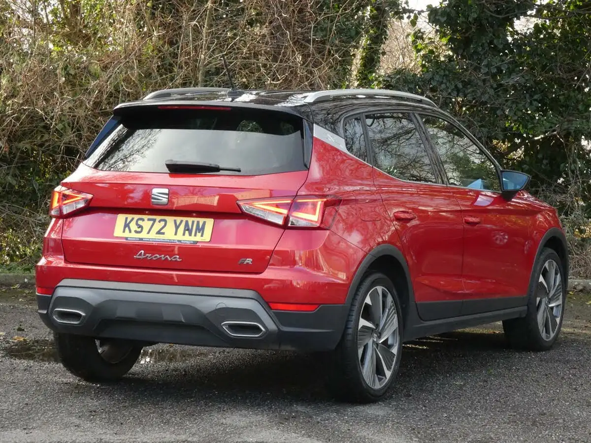2023-seat-arona-10-tsi-fr-edition-big-2