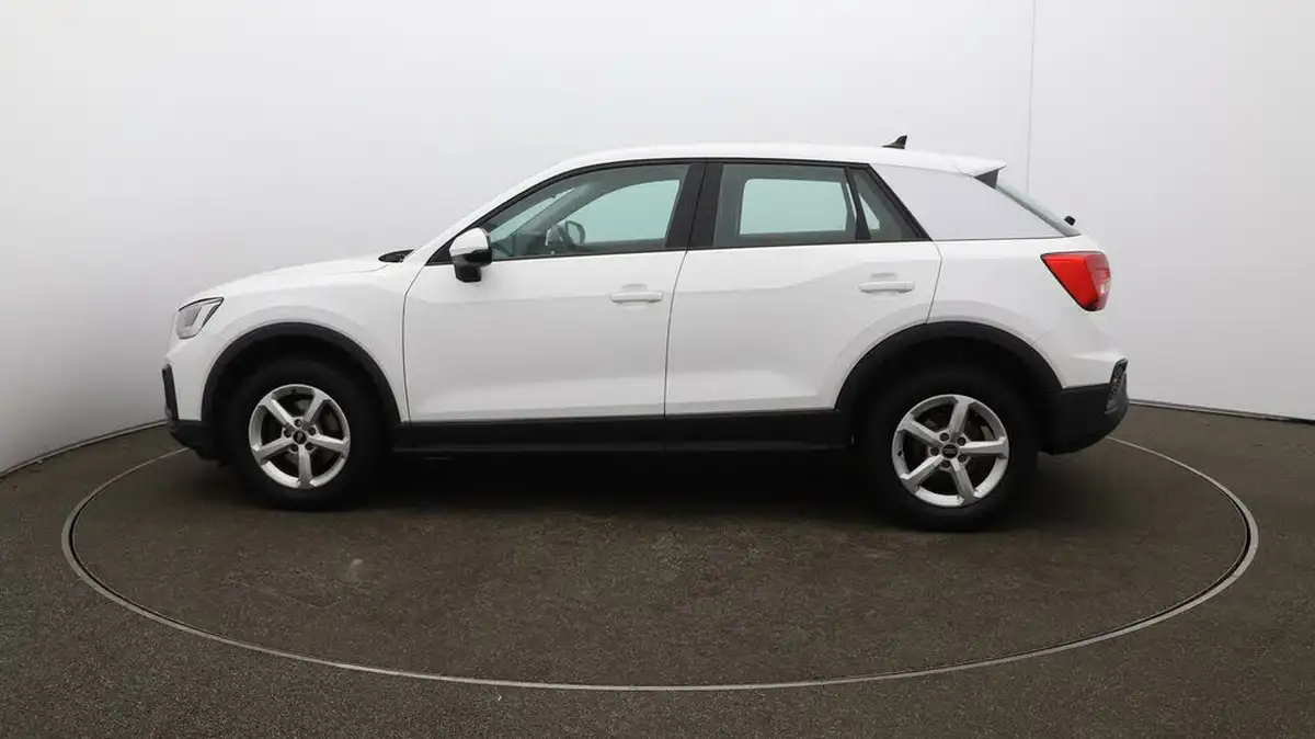 2022-audi-q2-10-30-tfsi-technik-big-63