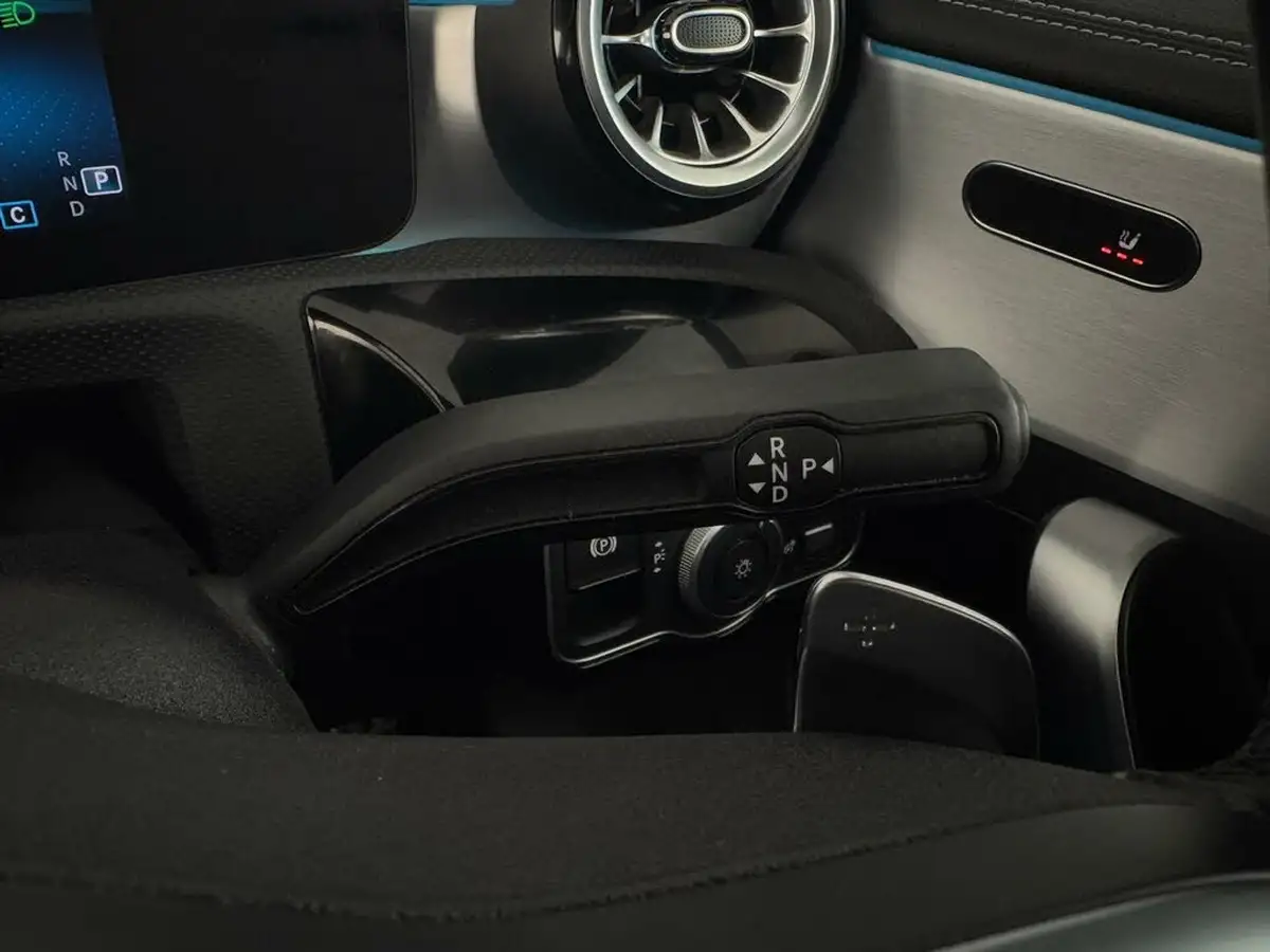 2022-mercedes-benz-a-class-13-a180-amg-line-executive-edition-hatchback-5d-7g-dct-big-64