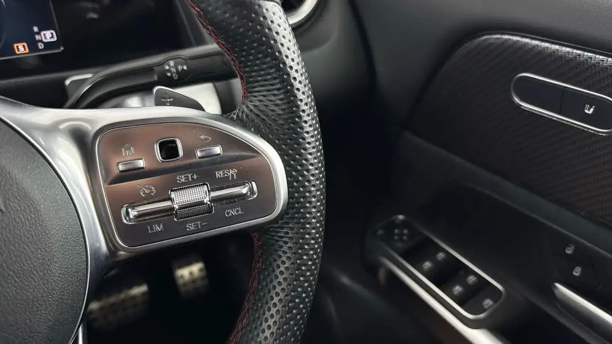 2021-mercedes-benz-glb-class-13-glb200-amg-line-8g-tronic-big-20