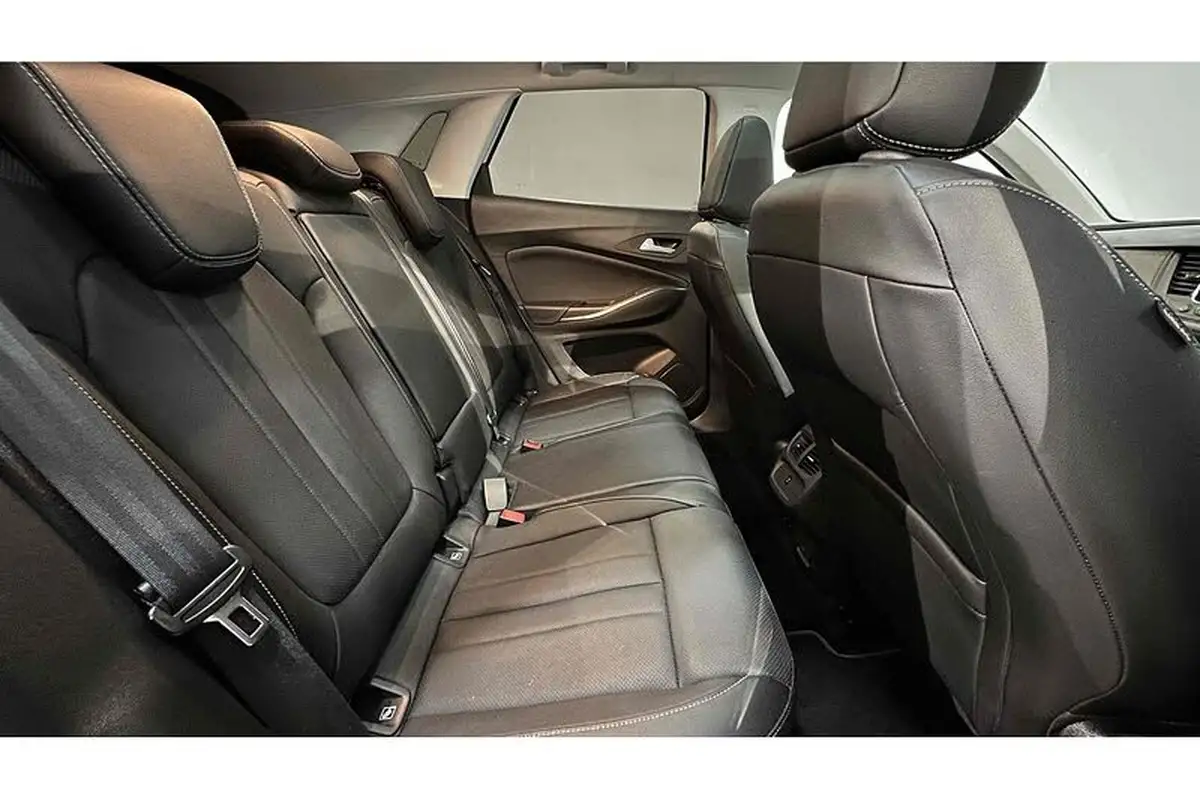 2019-vauxhall-grandland-x-12-elite-nav-ss-big-26