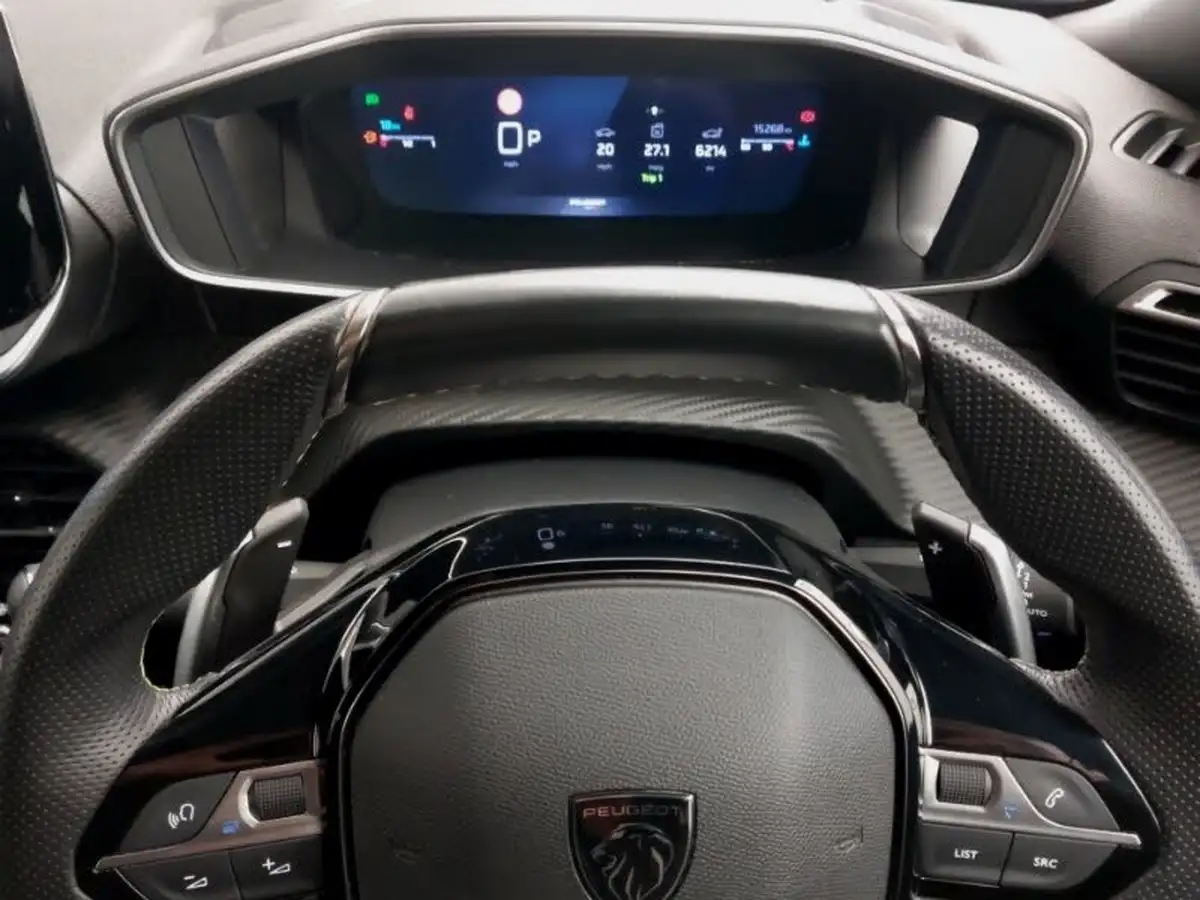 2024-peugeot-2008-suv-12-puretech-gt-130ps-eat8-big-18