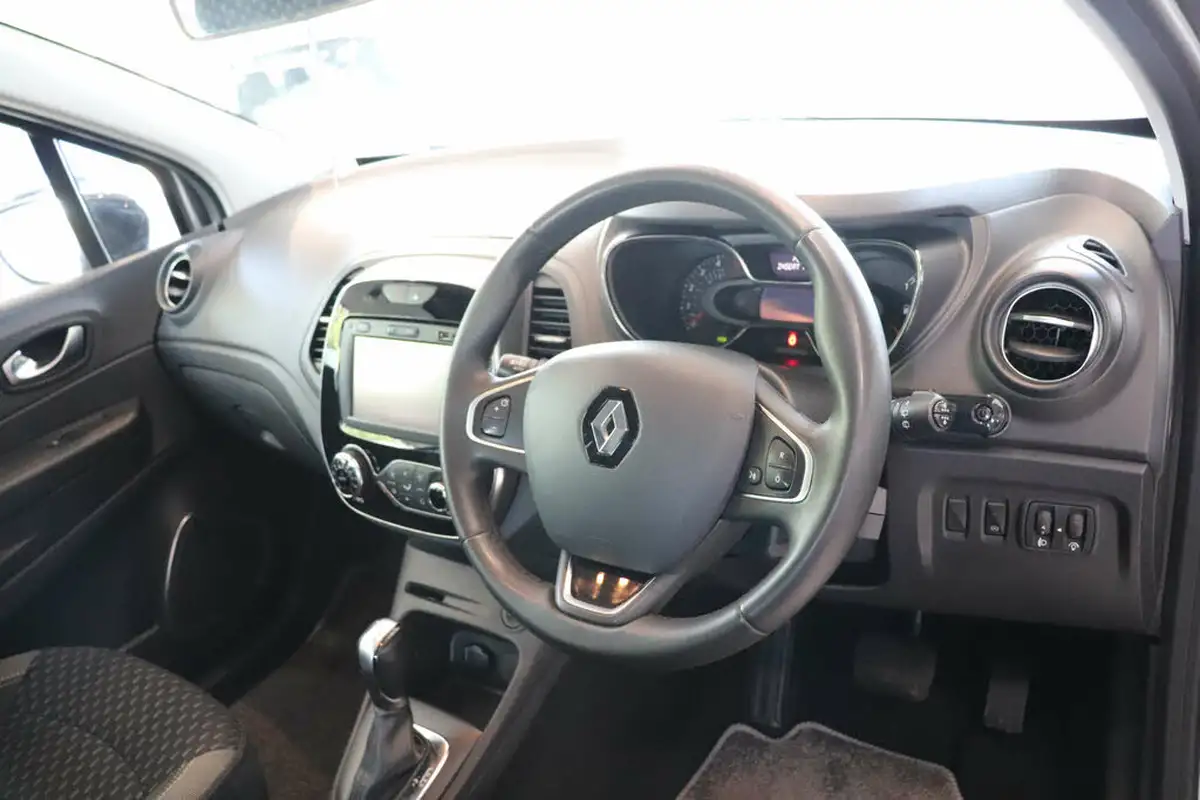2017-renault-captur-15dci-dynamique-nav-90bhp-edc-auto-big-16