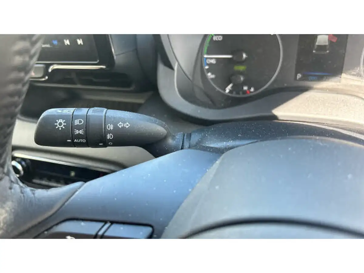 2024-toyota-yaris-15-vvt-i-icon-big-25