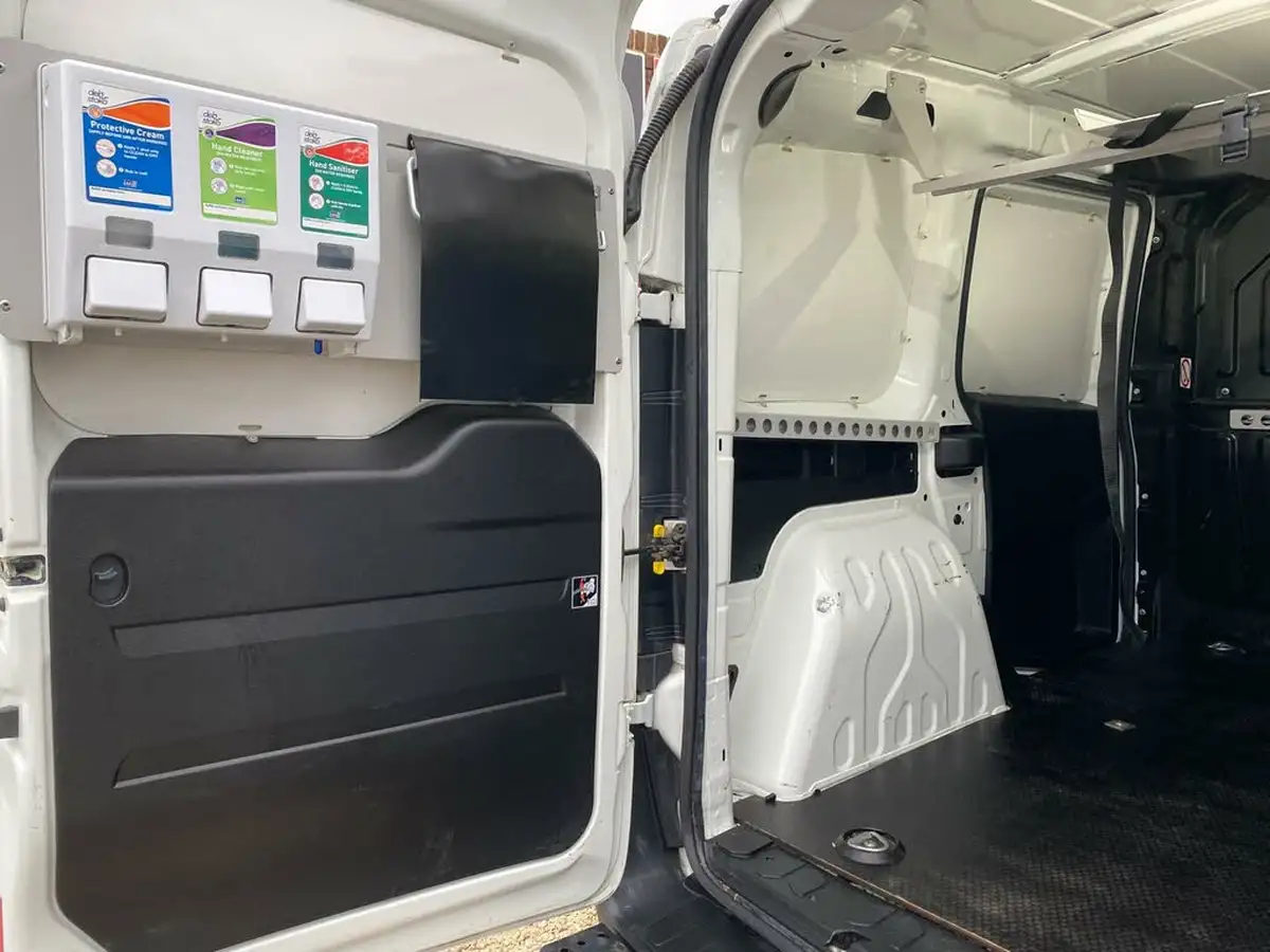 2015-fiat-doblo-cargo-13td-v-l1-refrigerated-van-big-27