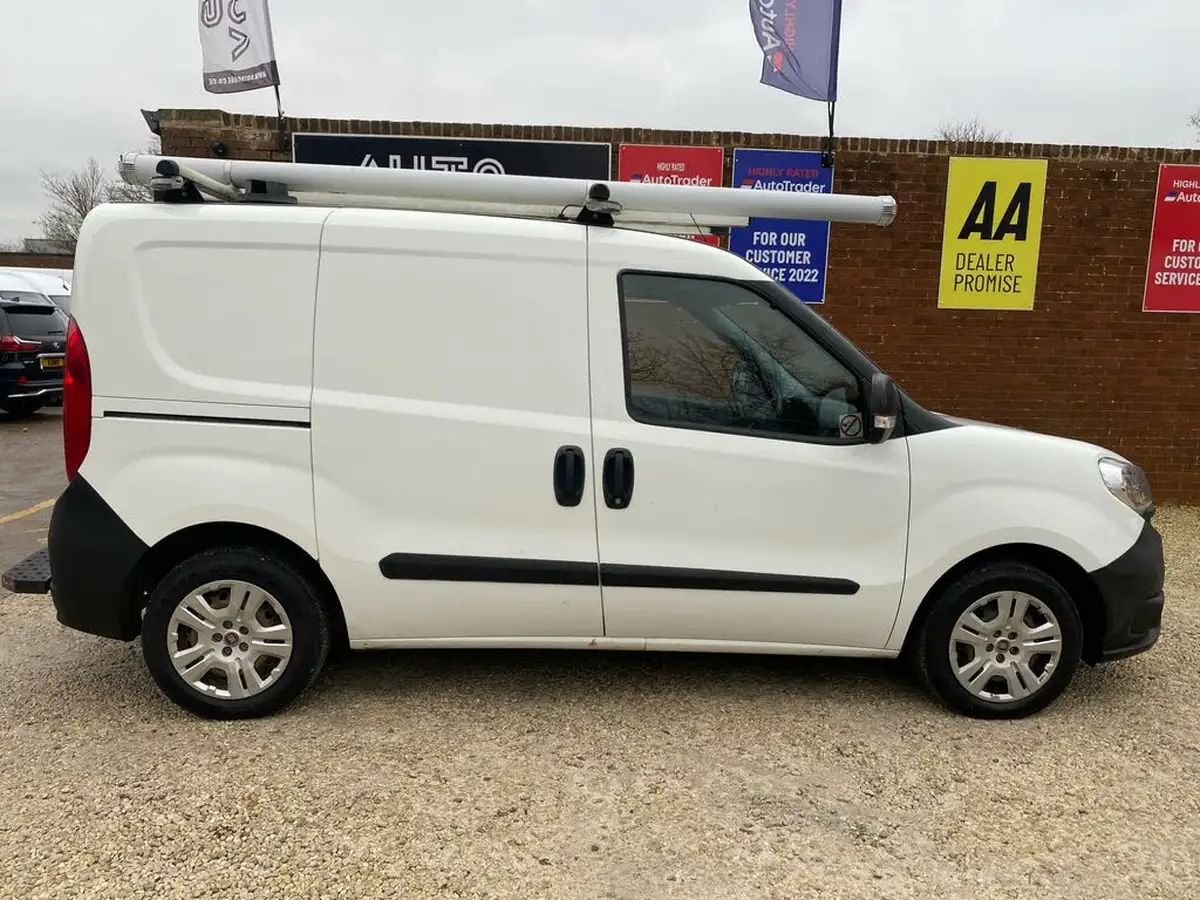 2015-fiat-doblo-cargo-13td-v-l1-refrigerated-van-big-3