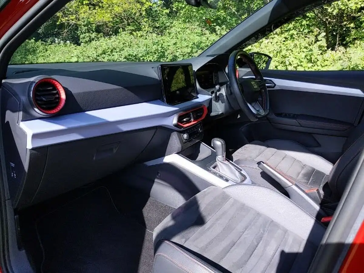 2022-seat-arona-10-tsi-fr-sport-dsg-big-4