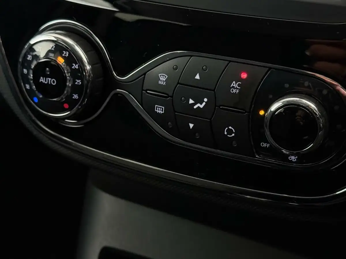2014-renault-captur-12-dynamique-big-31