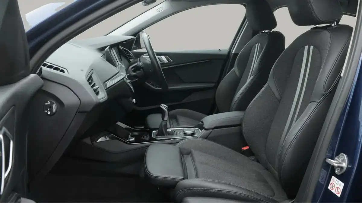 2022-bmw-1-series-15-118i-sport-big-14