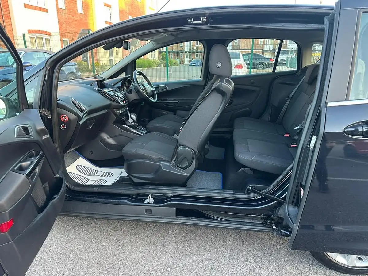 2014-ford-b-max-16-titanium-big-18