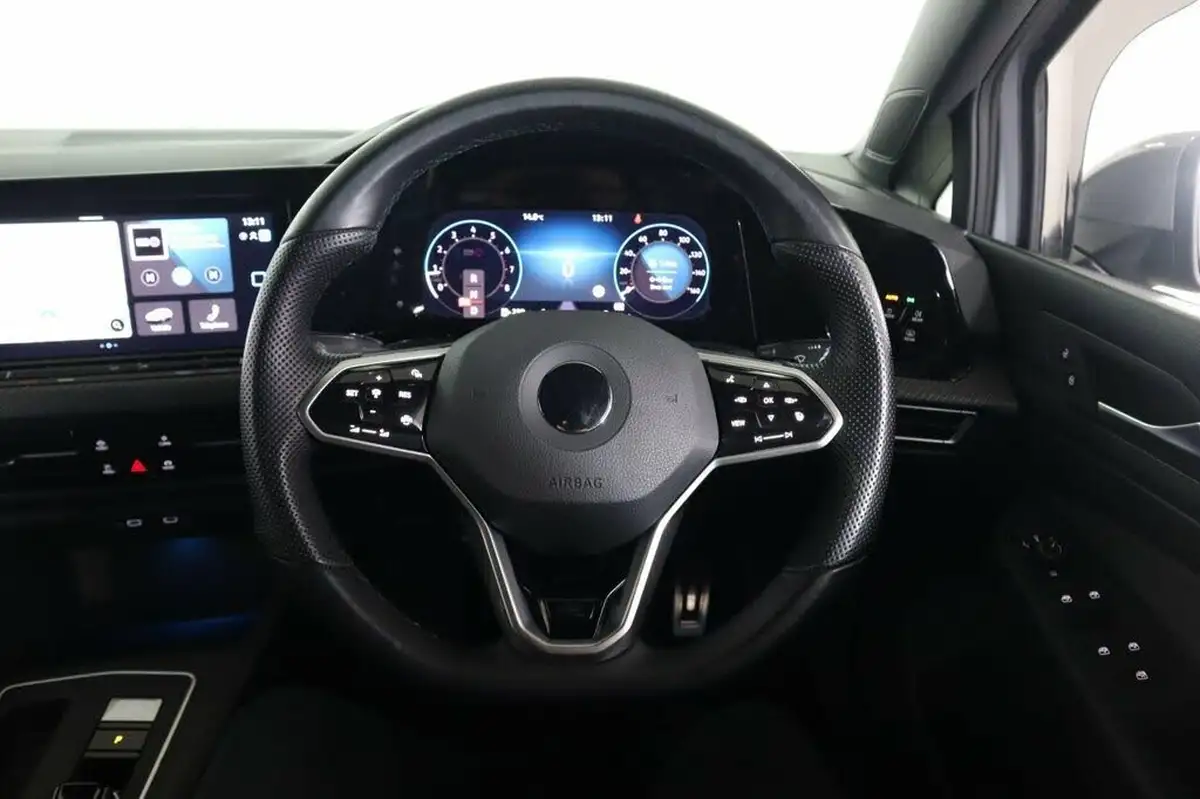 2022-volkswagen-golf-15-etsi-r-line-150ps-hatchback-big-59