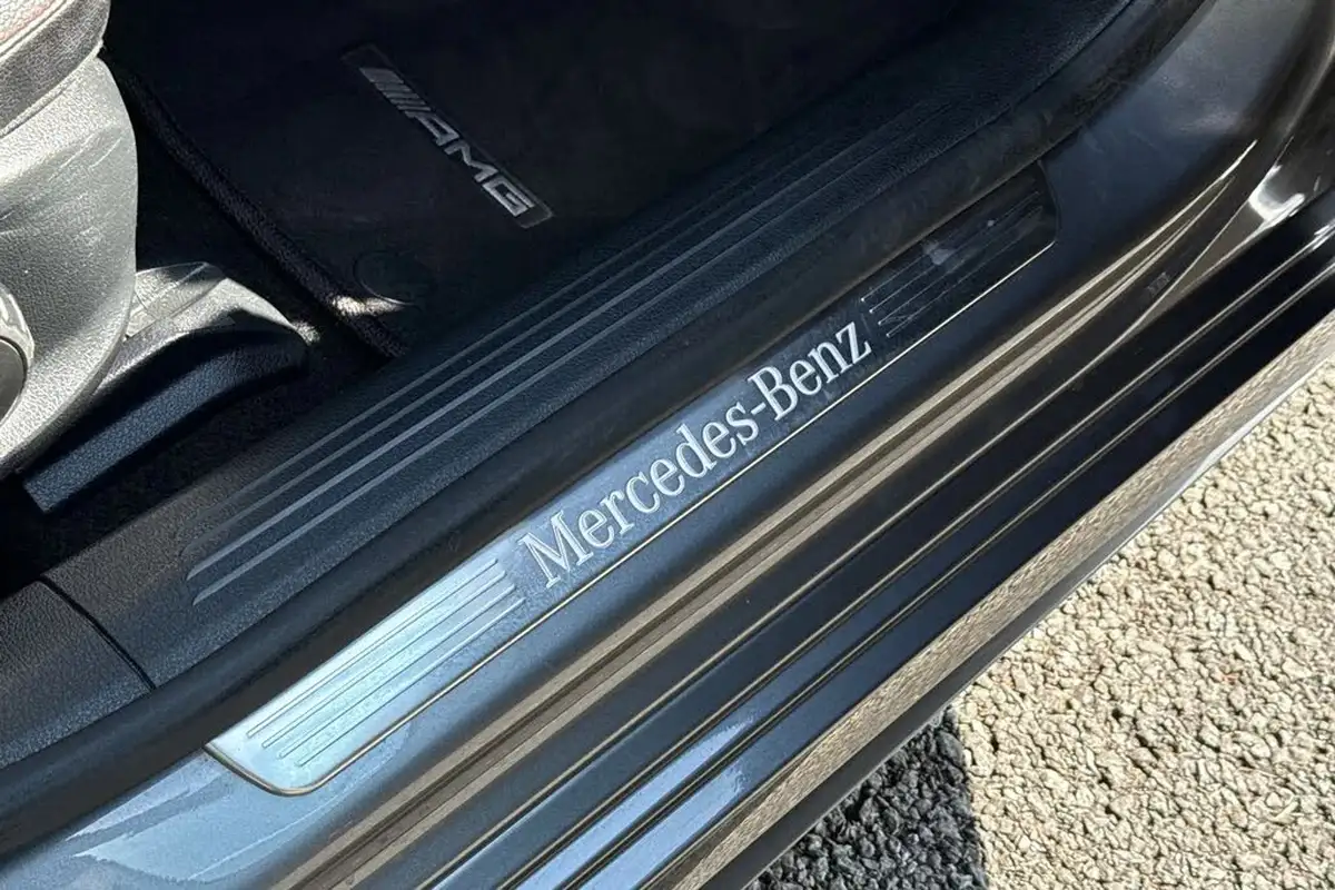 2018-mercedes-benz-a-class-13-a200-amg-line-premiumss-hatchback-5d-7g-dct-big-30
